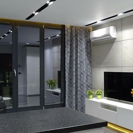 Black Line Apartment Красков Екстериор снимка